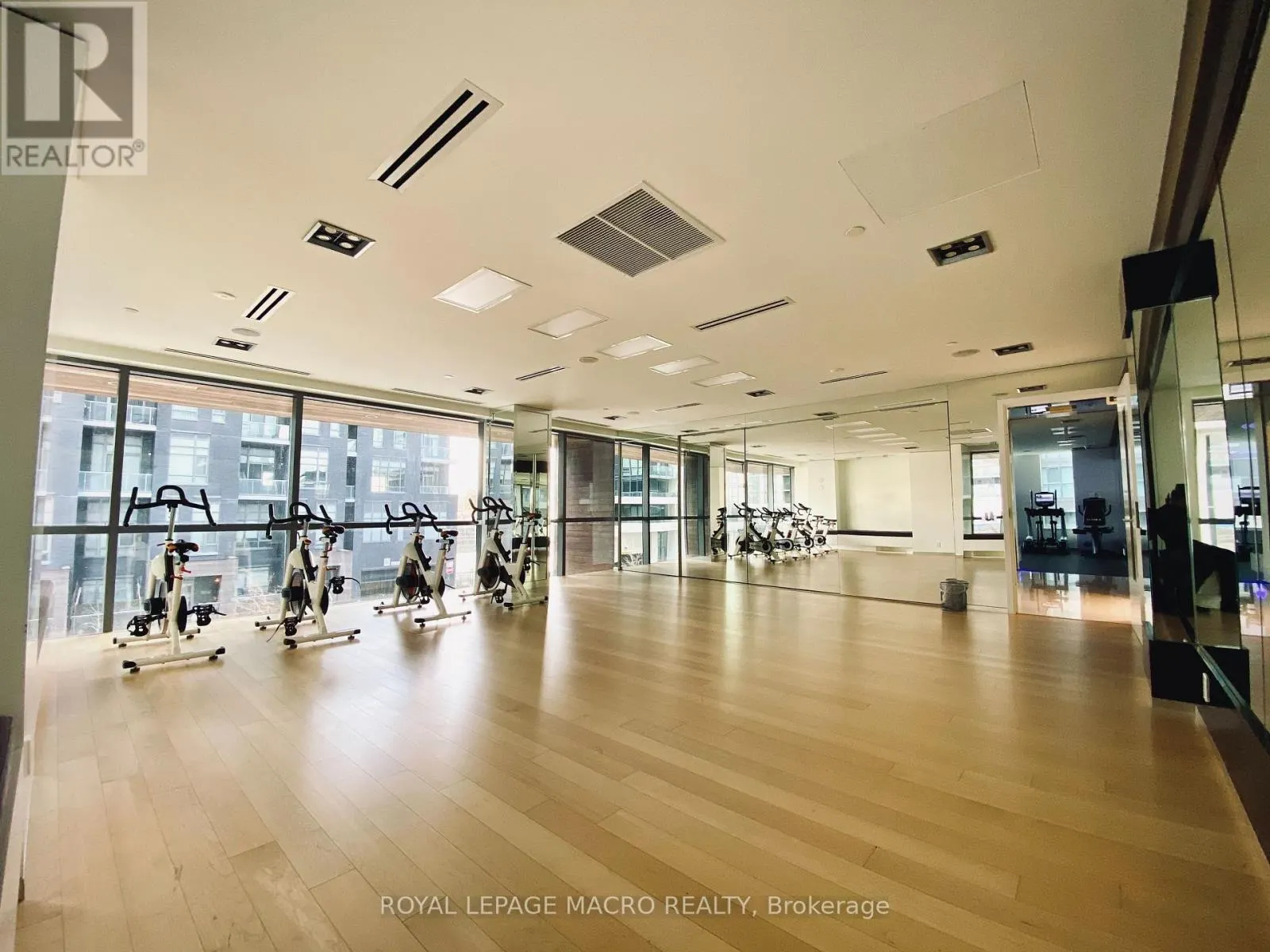 1008 - 110 MARINE PARADE DRIVE