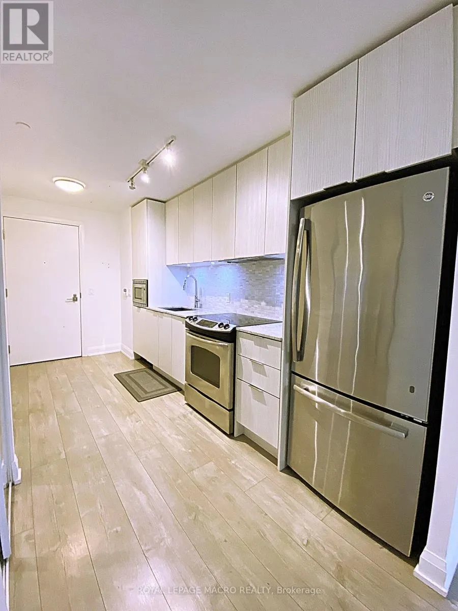 1008 - 110 MARINE PARADE DRIVE