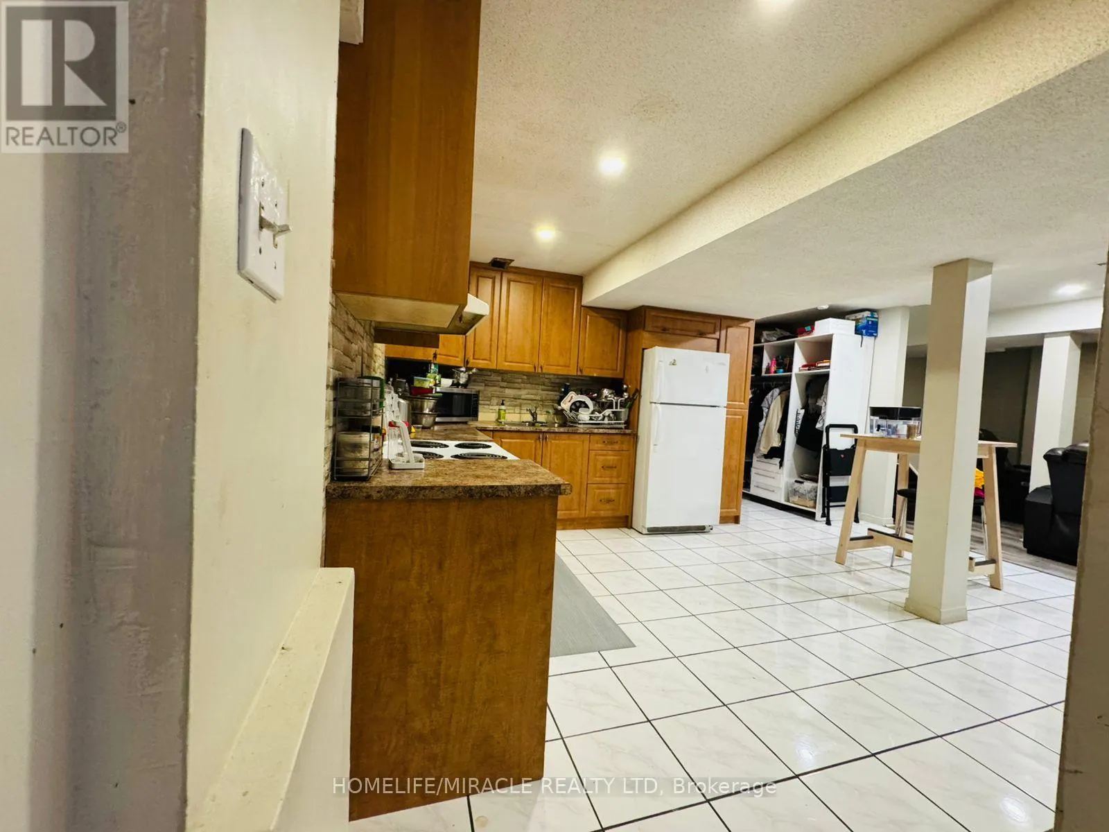 BASEMENT - 39 BOBCAT STREET