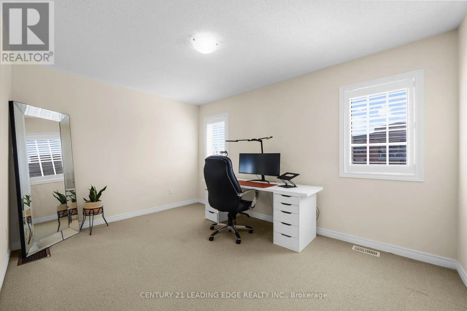 35 LOBELIA STREET