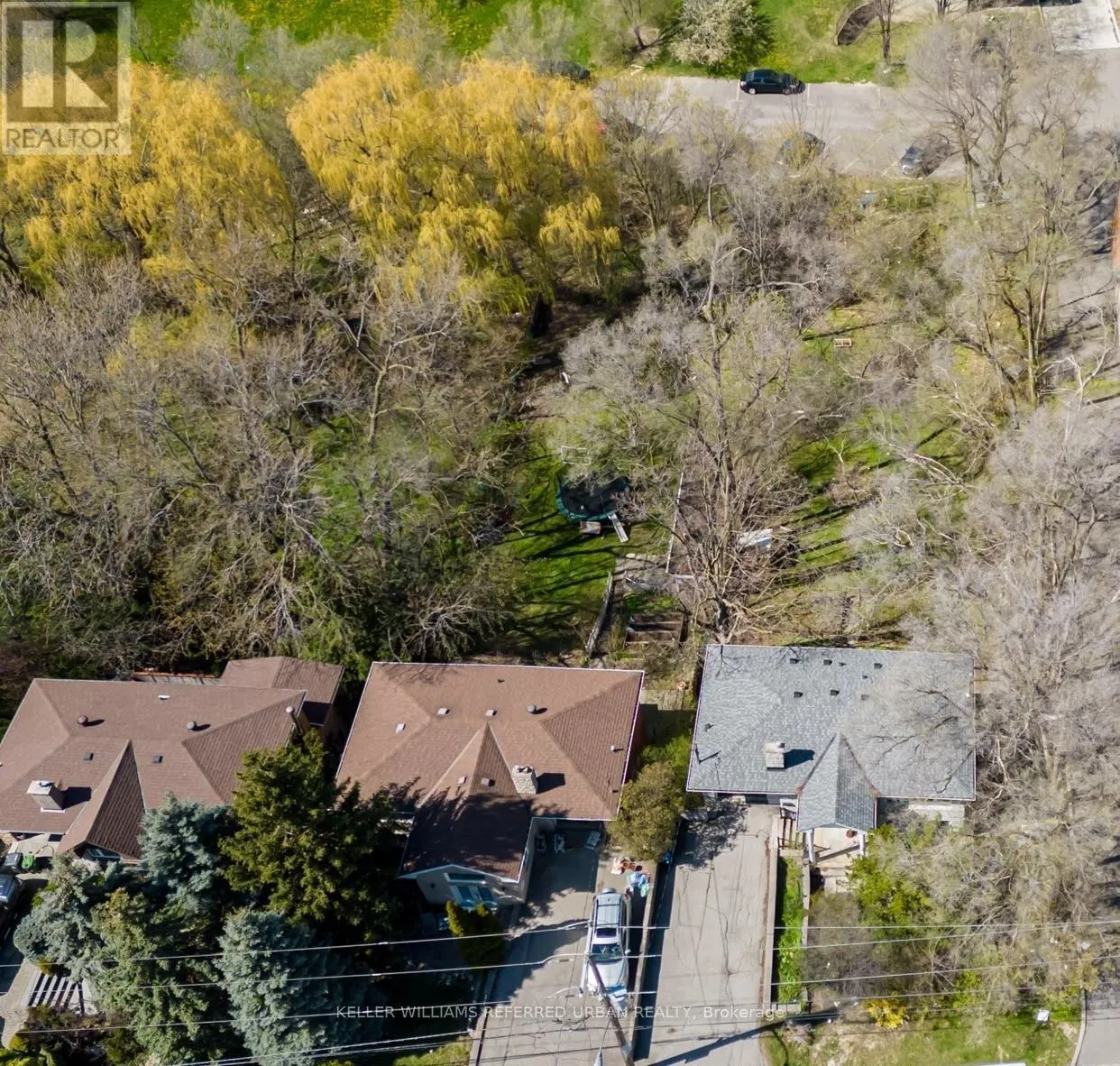 20 GRACEFIELD AVENUE