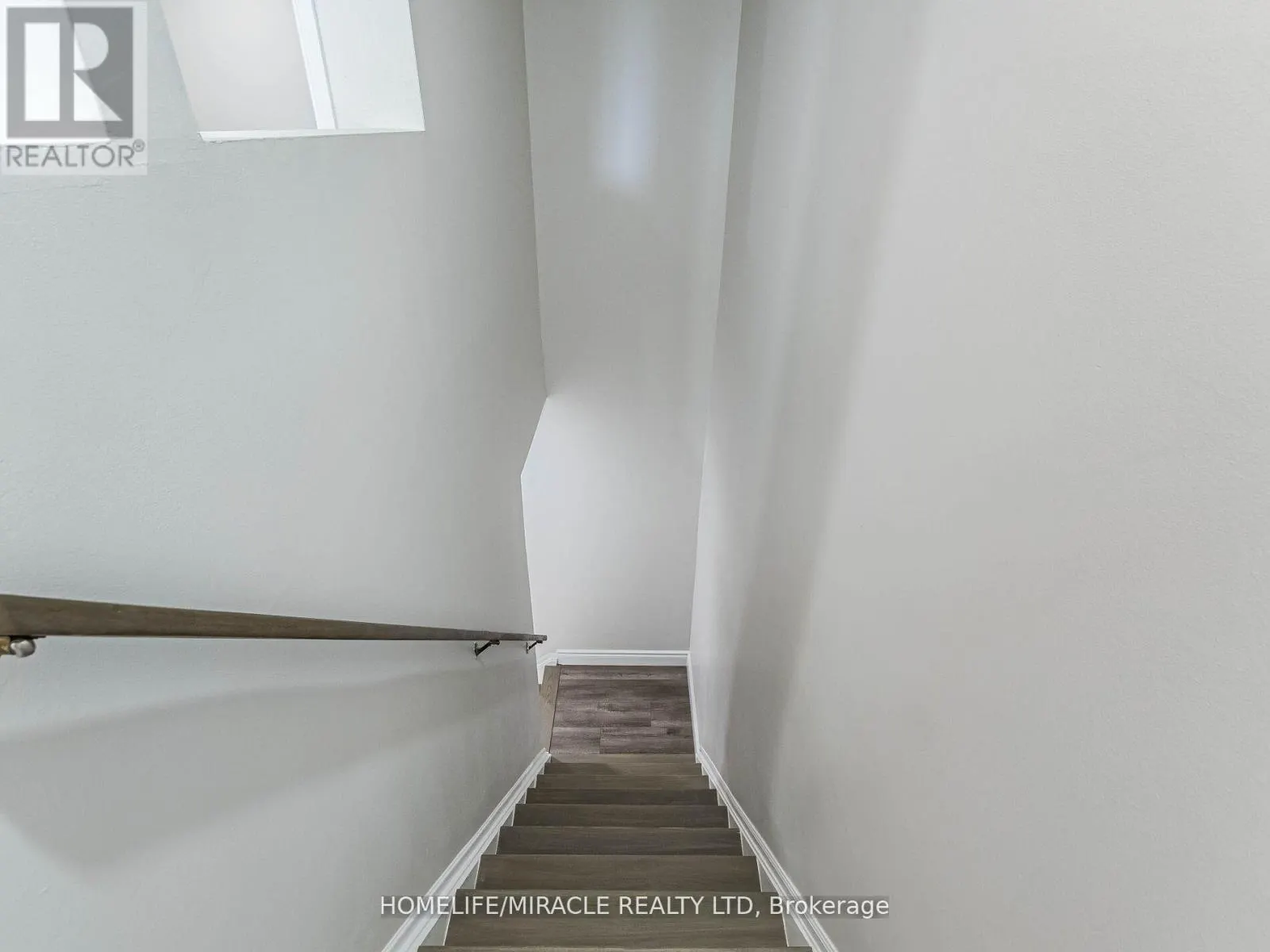 124 - 180 MISSISSAUGA VALLEY BOULEVARD