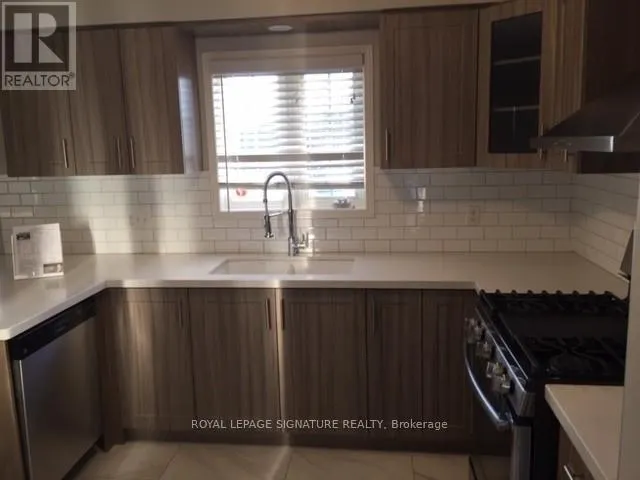 UPPER - 7092 WALWORTH COURT