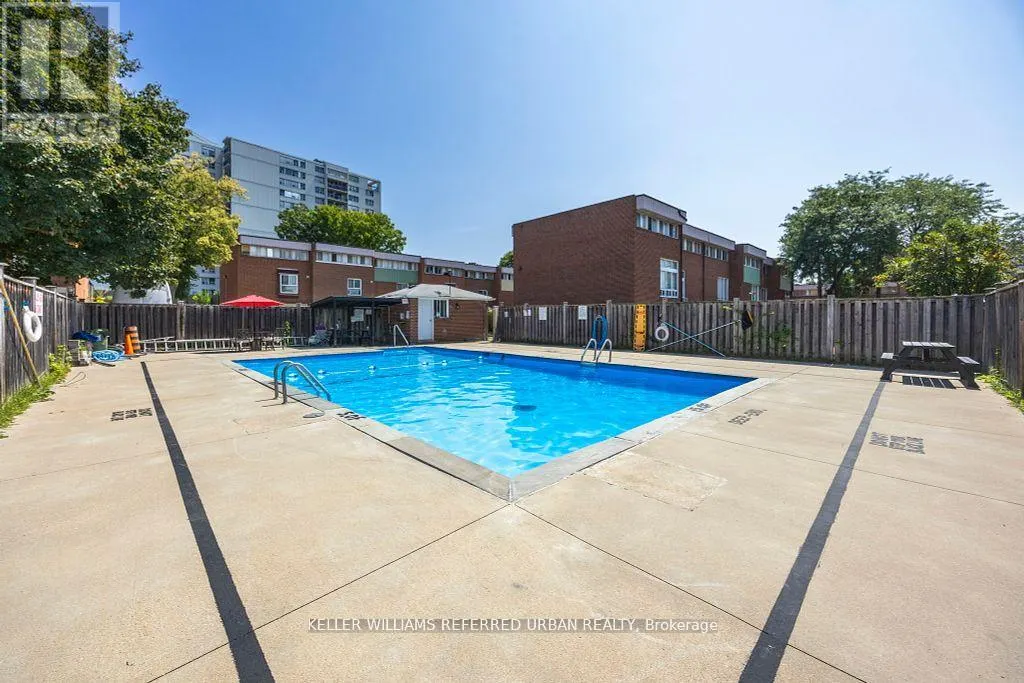 2 SEBASTIAN CABOT WAY