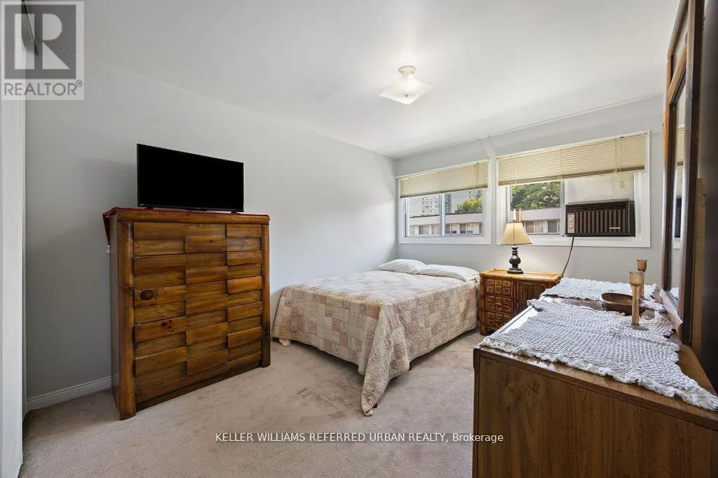 2 SEBASTIAN CABOT WAY