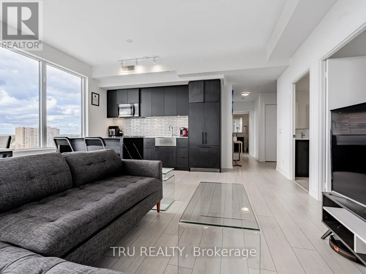 LPH12 - 270 DUFFERIN STREET