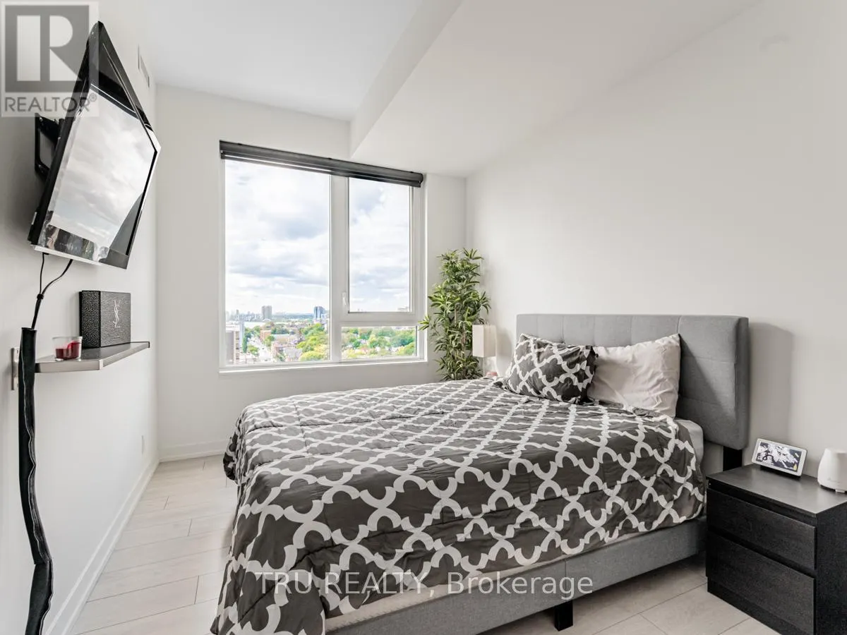 LPH12 - 270 DUFFERIN STREET