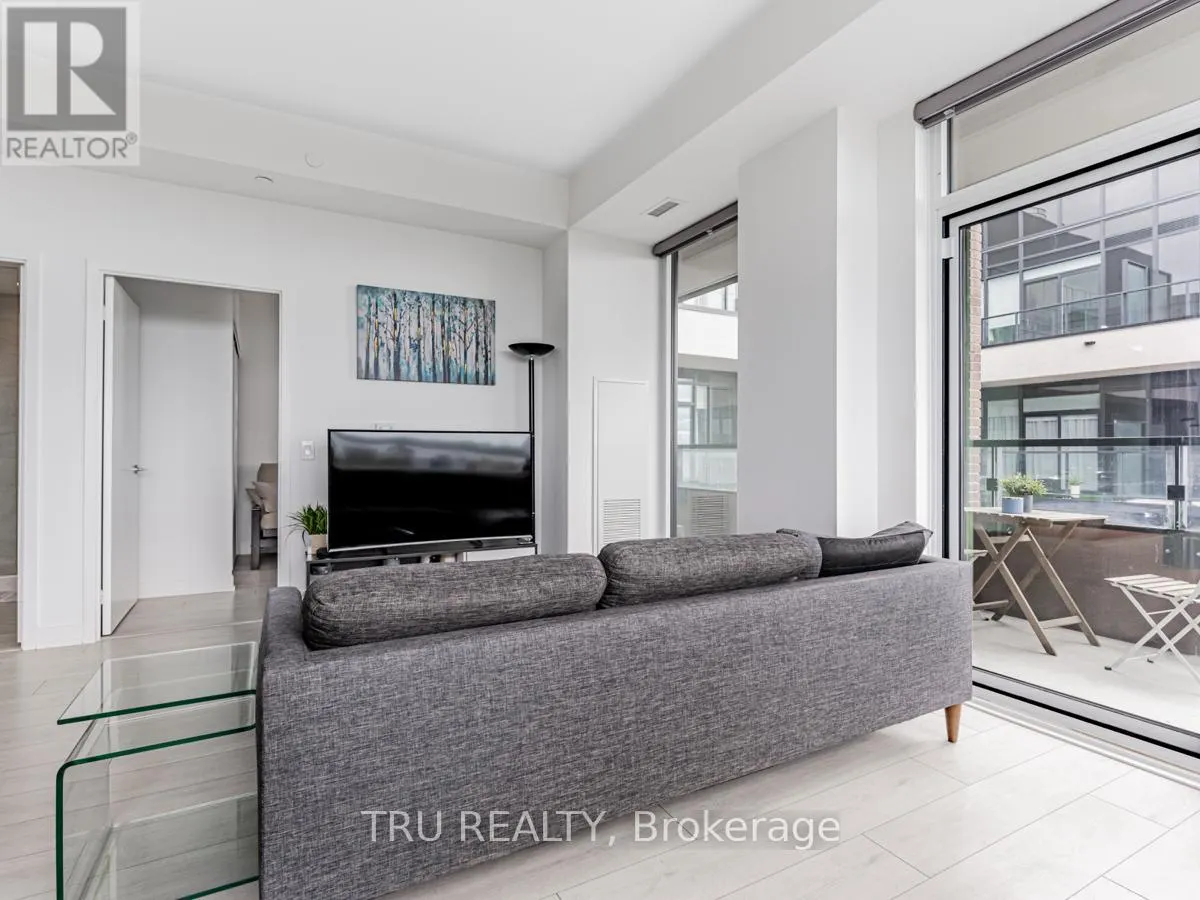 LPH12 - 270 DUFFERIN STREET