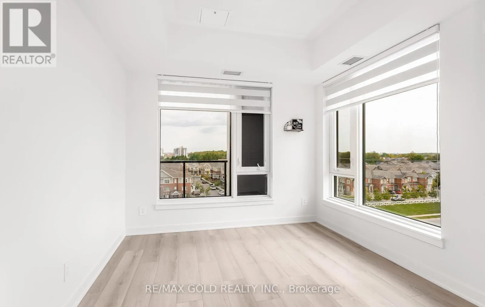 607 - 1440 CLARRIAGE COURT