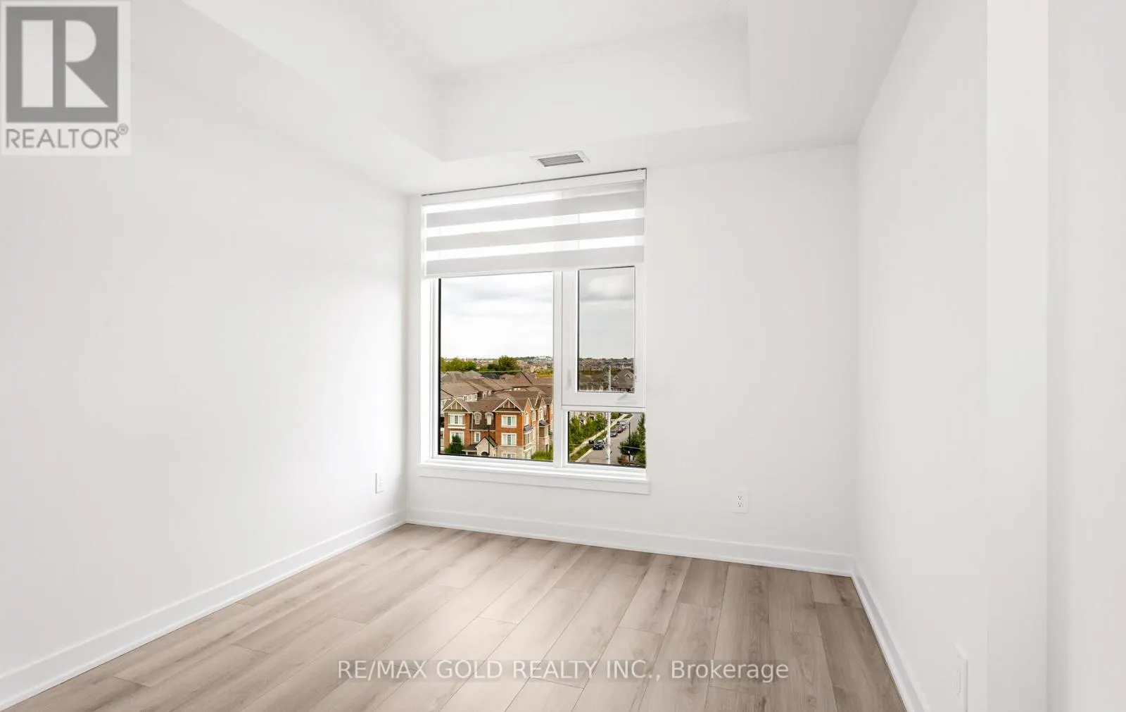 607 - 1440 CLARRIAGE COURT