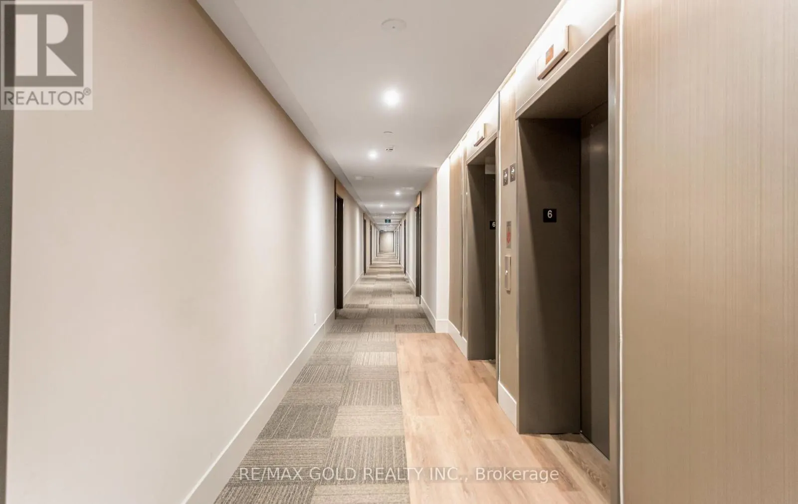 607 - 1440 CLARRIAGE COURT
