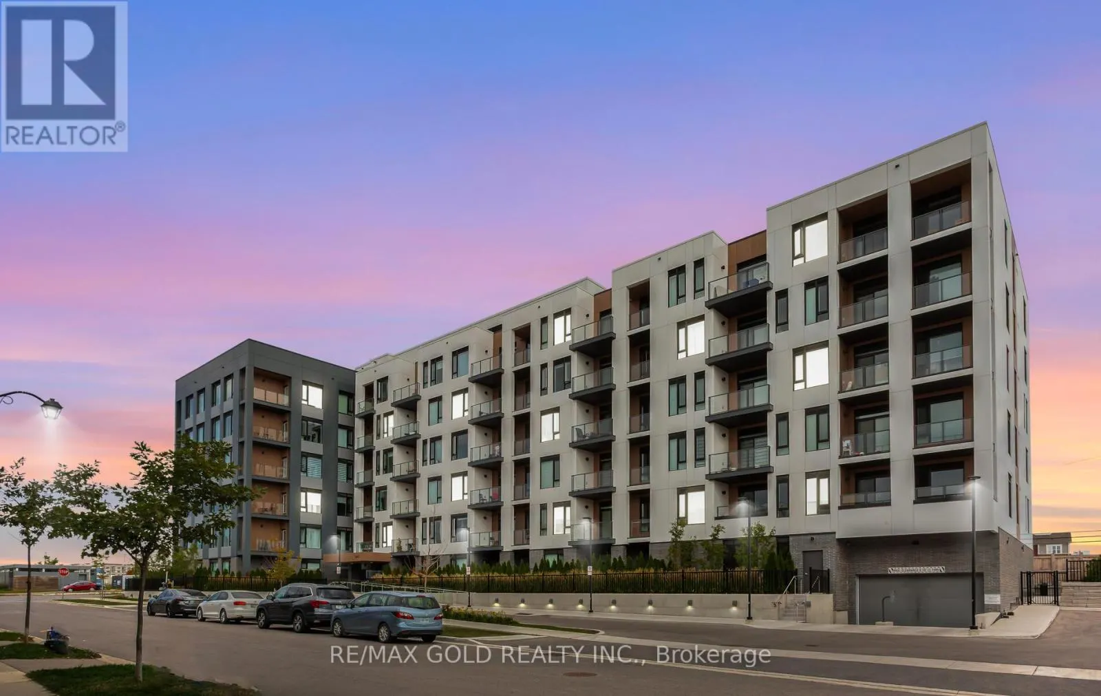 607 - 1440 CLARRIAGE COURT