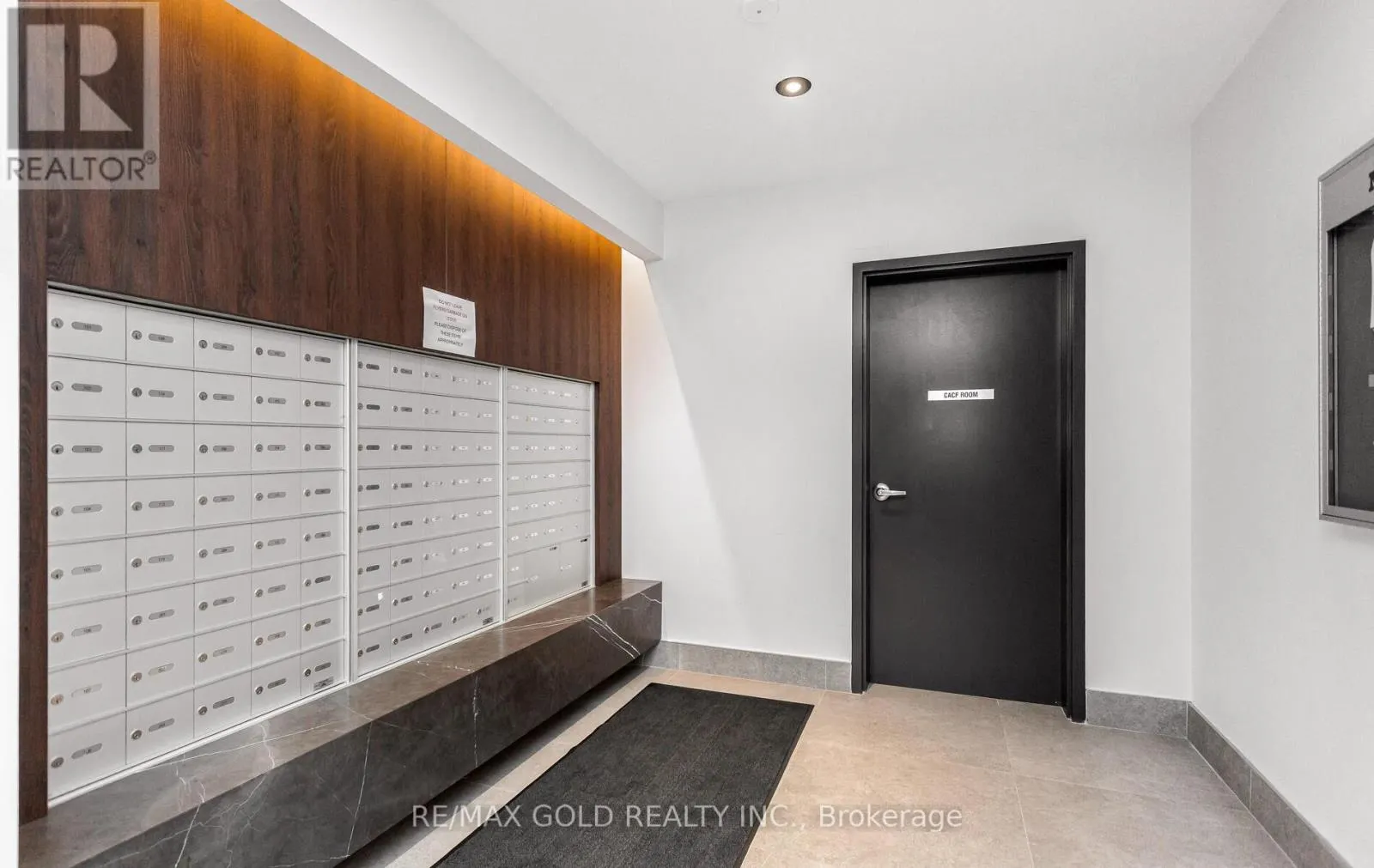 607 - 1440 CLARRIAGE COURT
