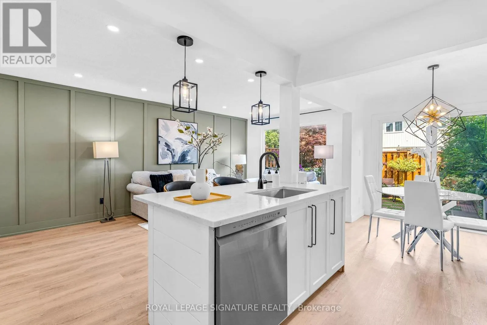 5723 BANTING COURT