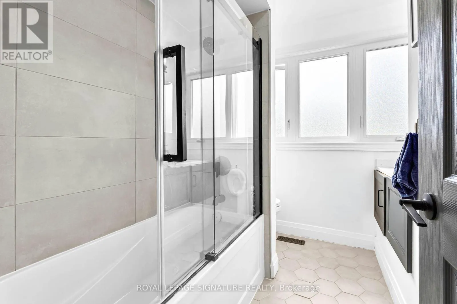 5723 BANTING COURT