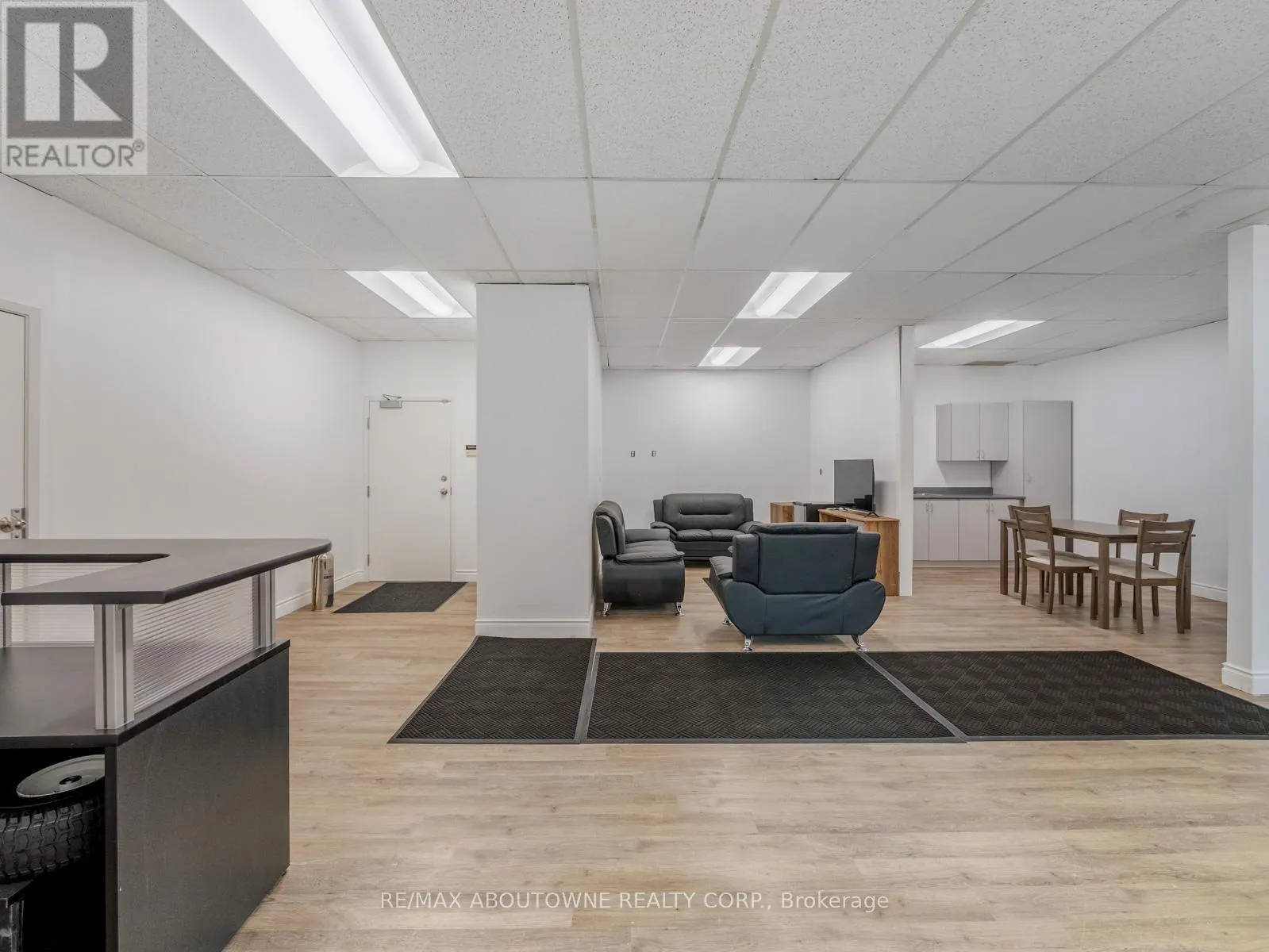 344C - 344 LAKESHORE ROAD E