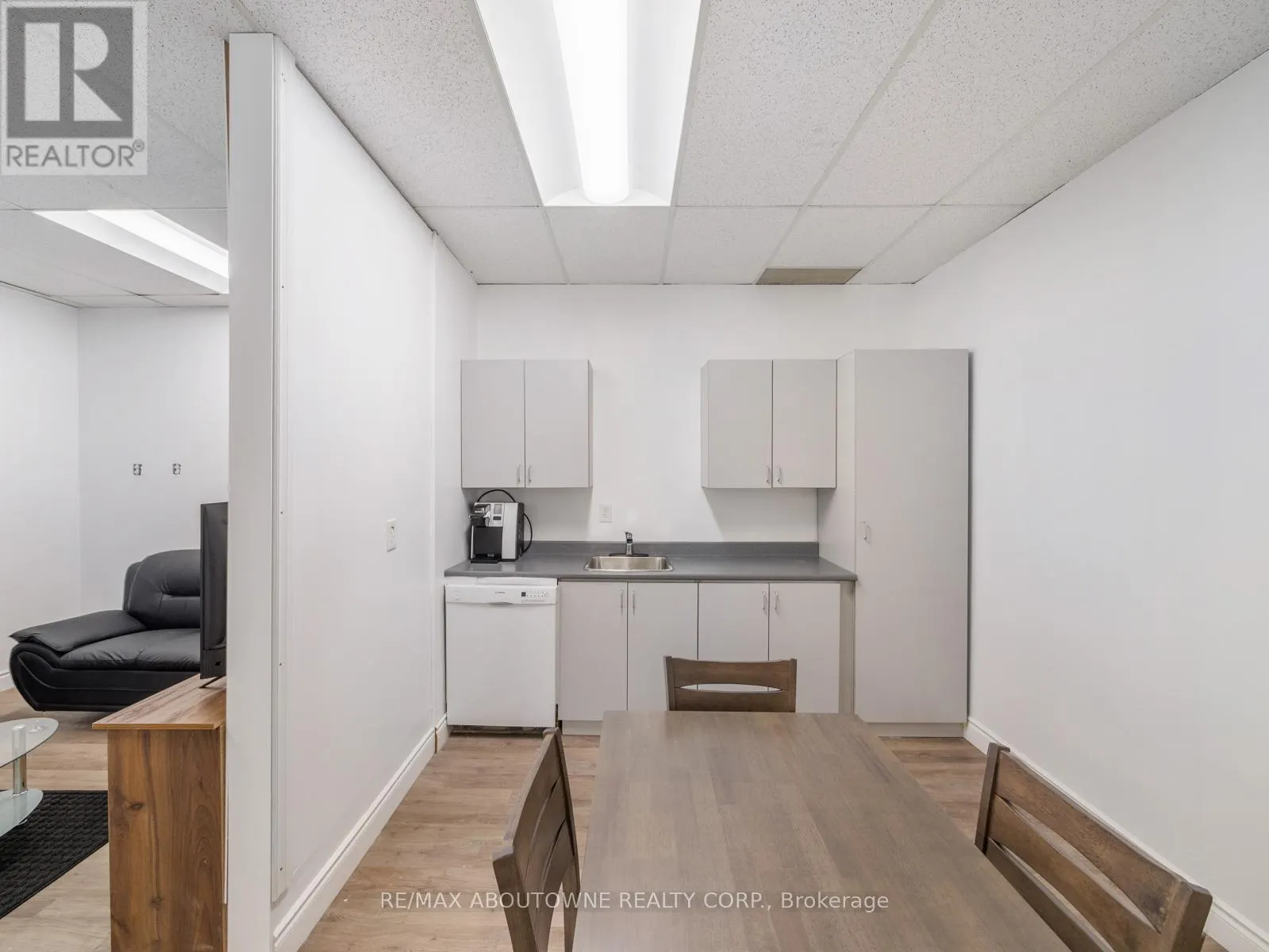344C - 344 LAKESHORE ROAD E