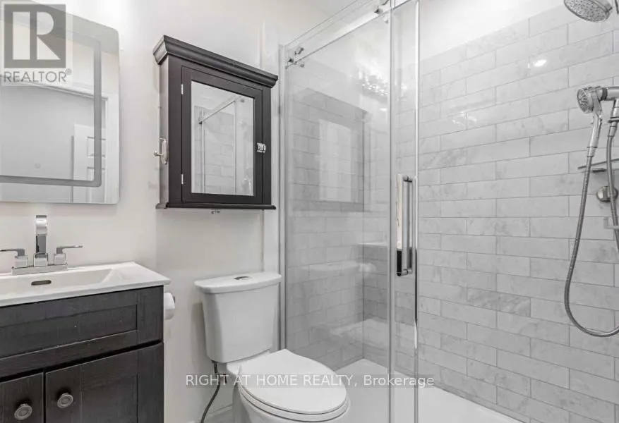 7049 GRAYDON COURT