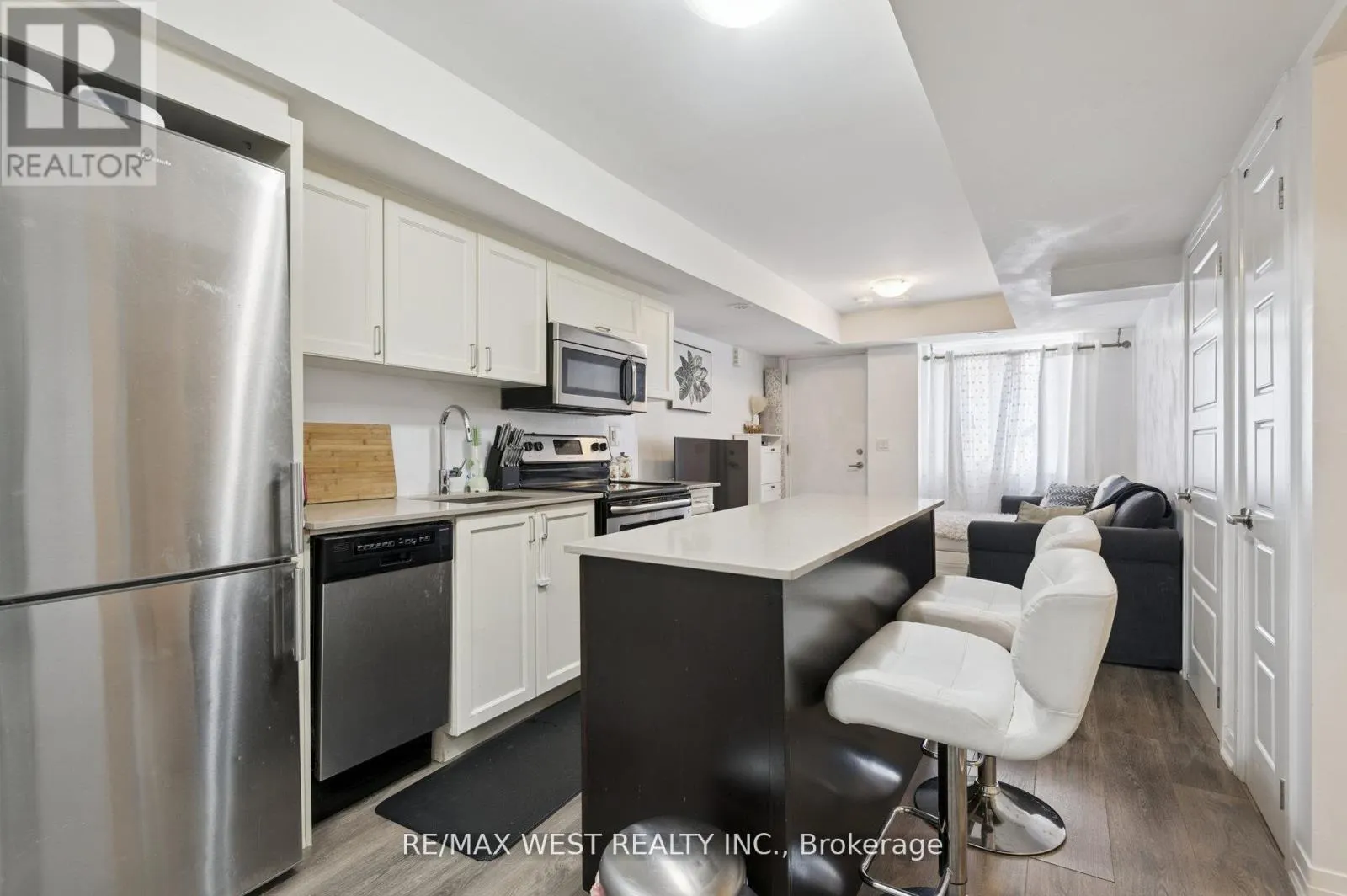 10 - 187 WILLIAM DUNCAN ROAD