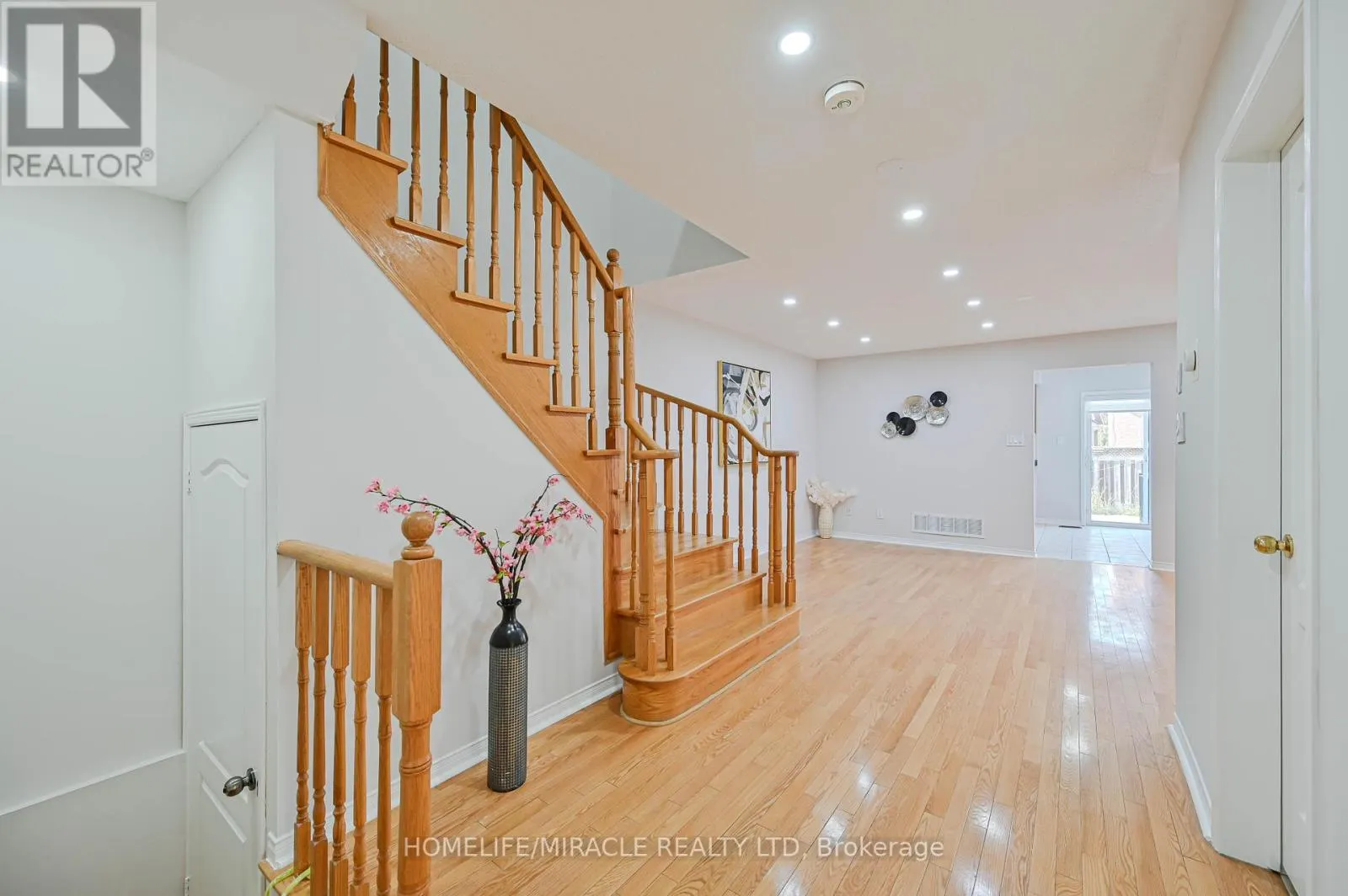 29 SPICEBUSH TERRACE