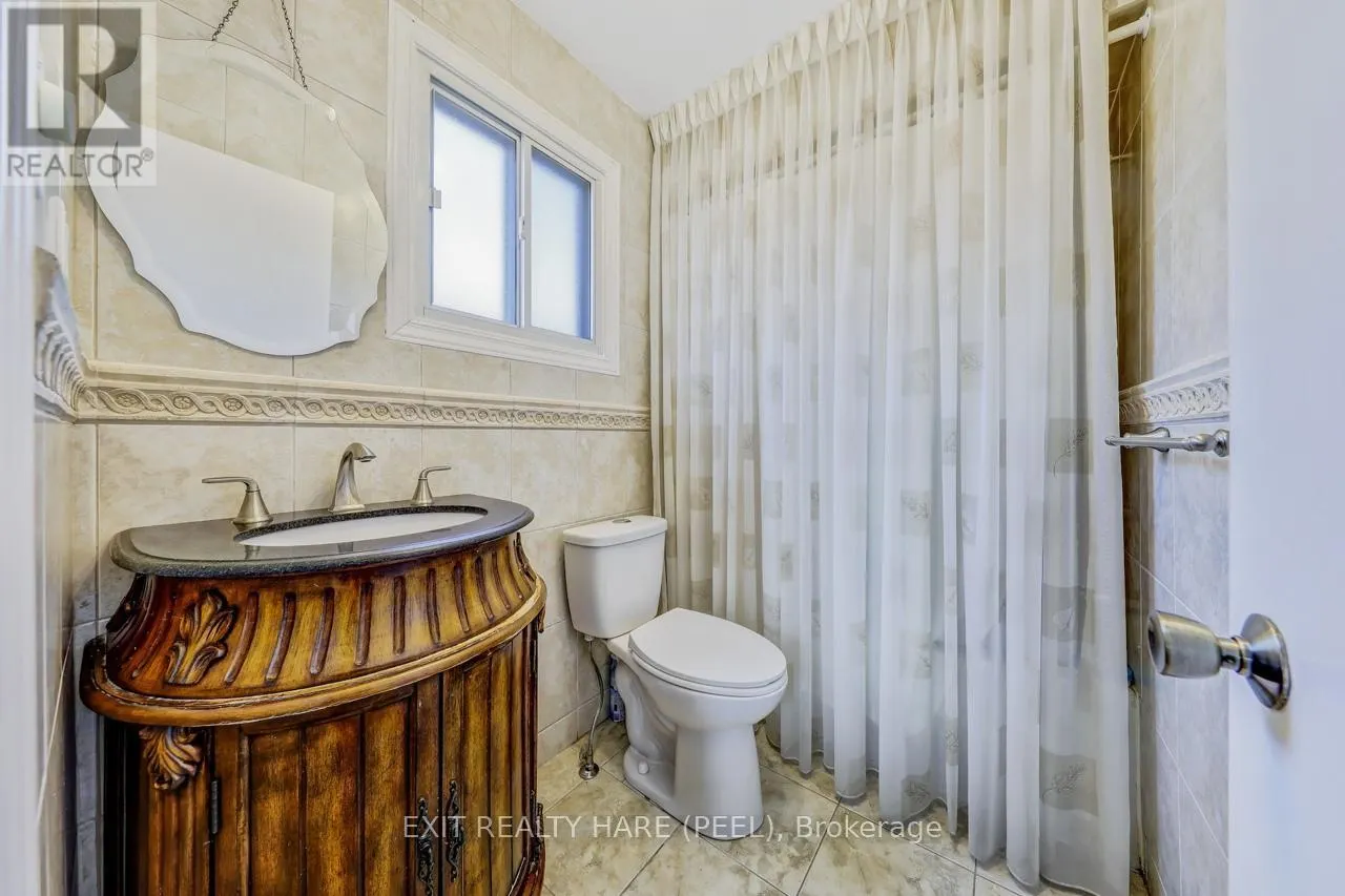 212 VODDEN STREET W