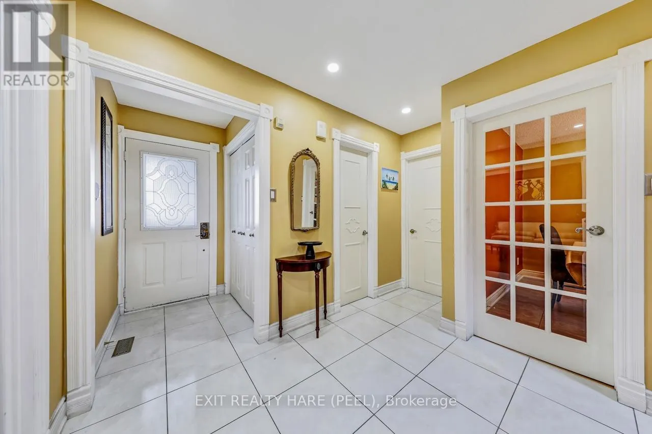 212 VODDEN STREET W