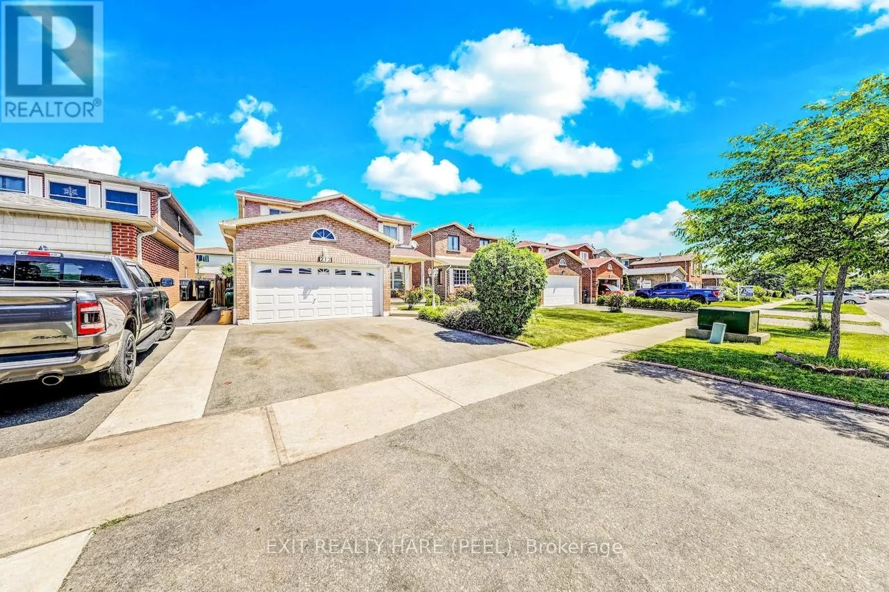 212 VODDEN STREET W