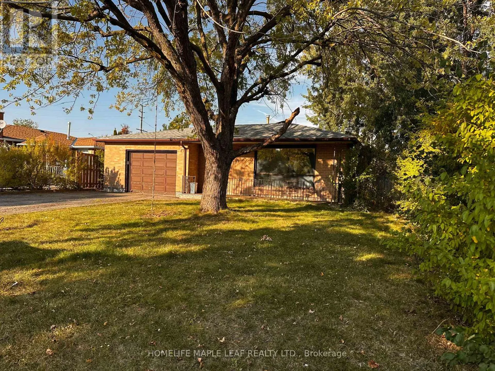 32 FIDELIA CRESCENT