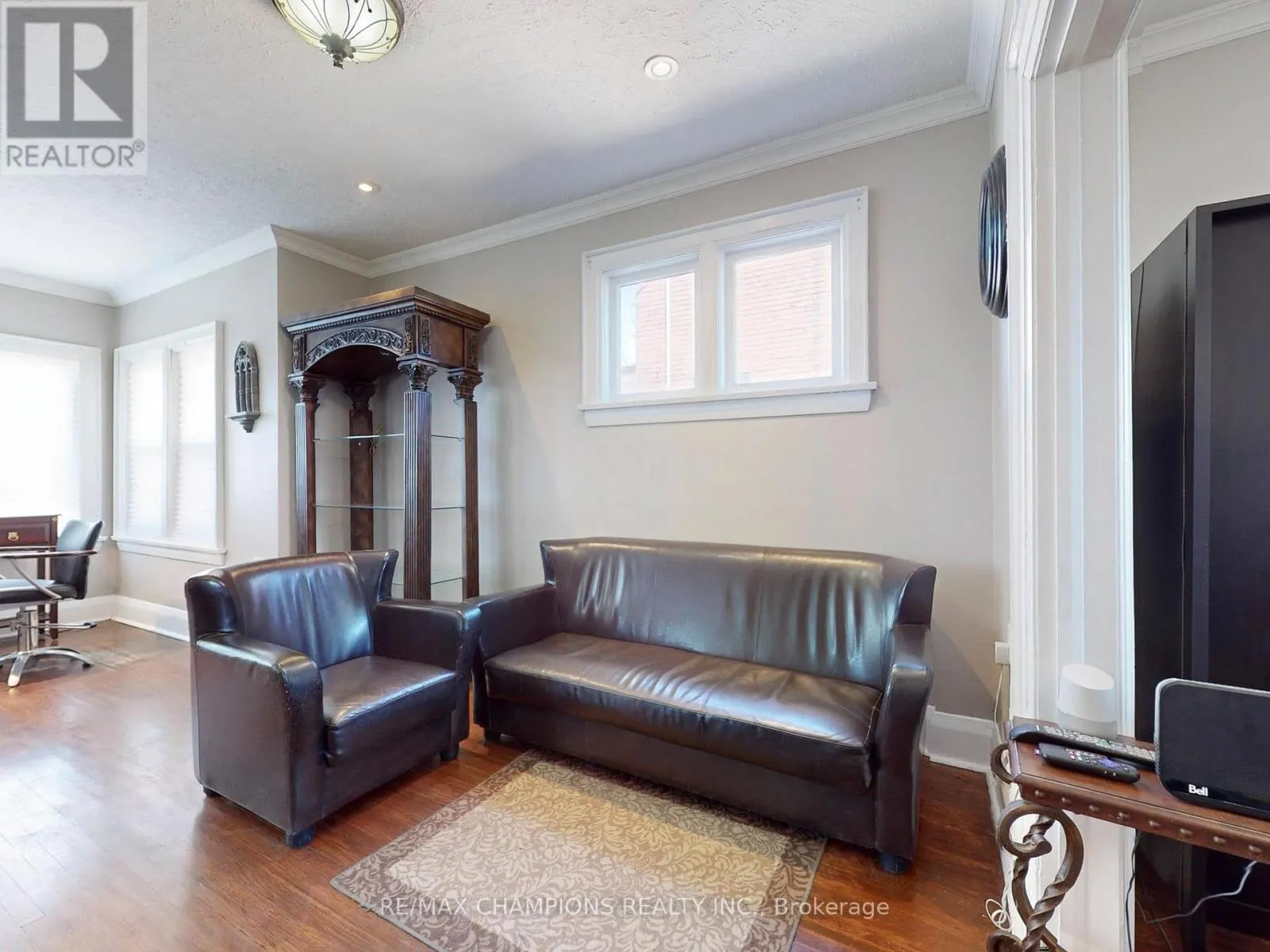 219 QUEEN STREET W