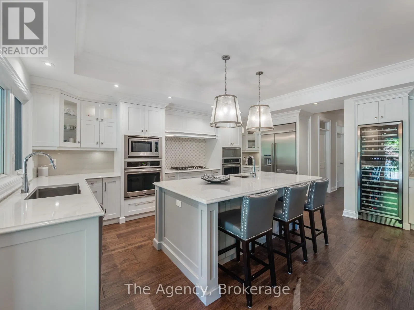 3087 LAKESHORE ROAD
