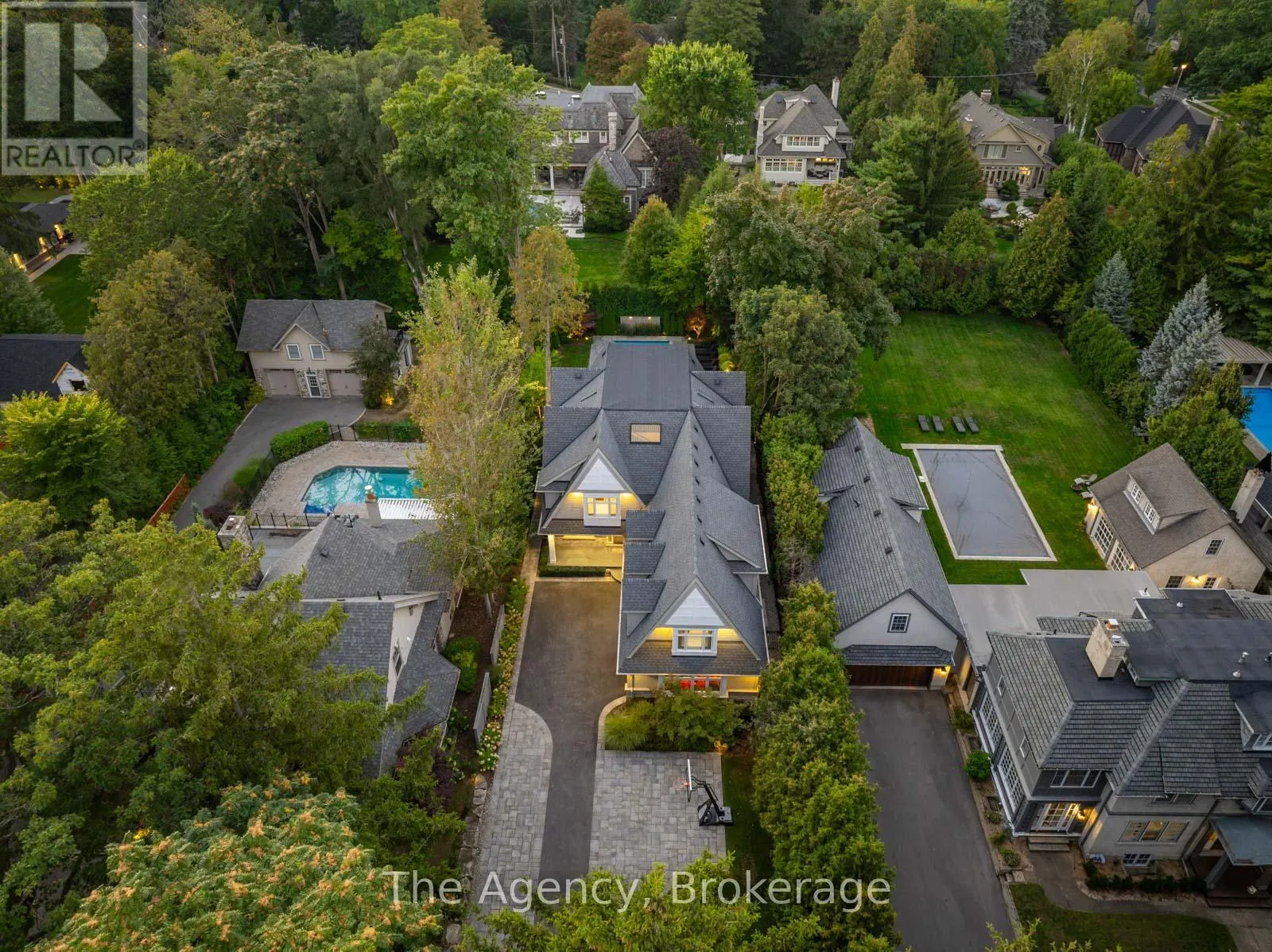 3087 LAKESHORE ROAD