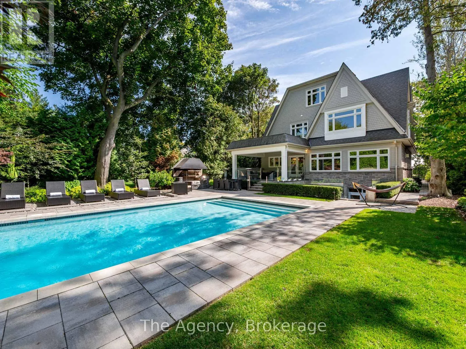 3087 LAKESHORE ROAD