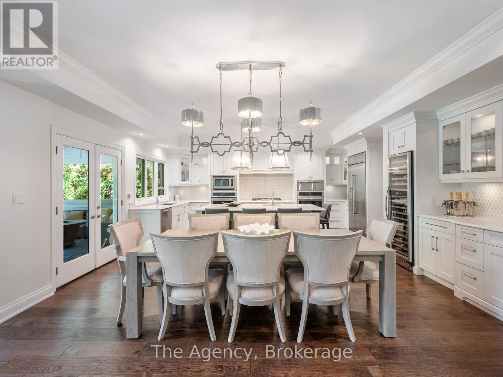 3087 LAKESHORE ROAD