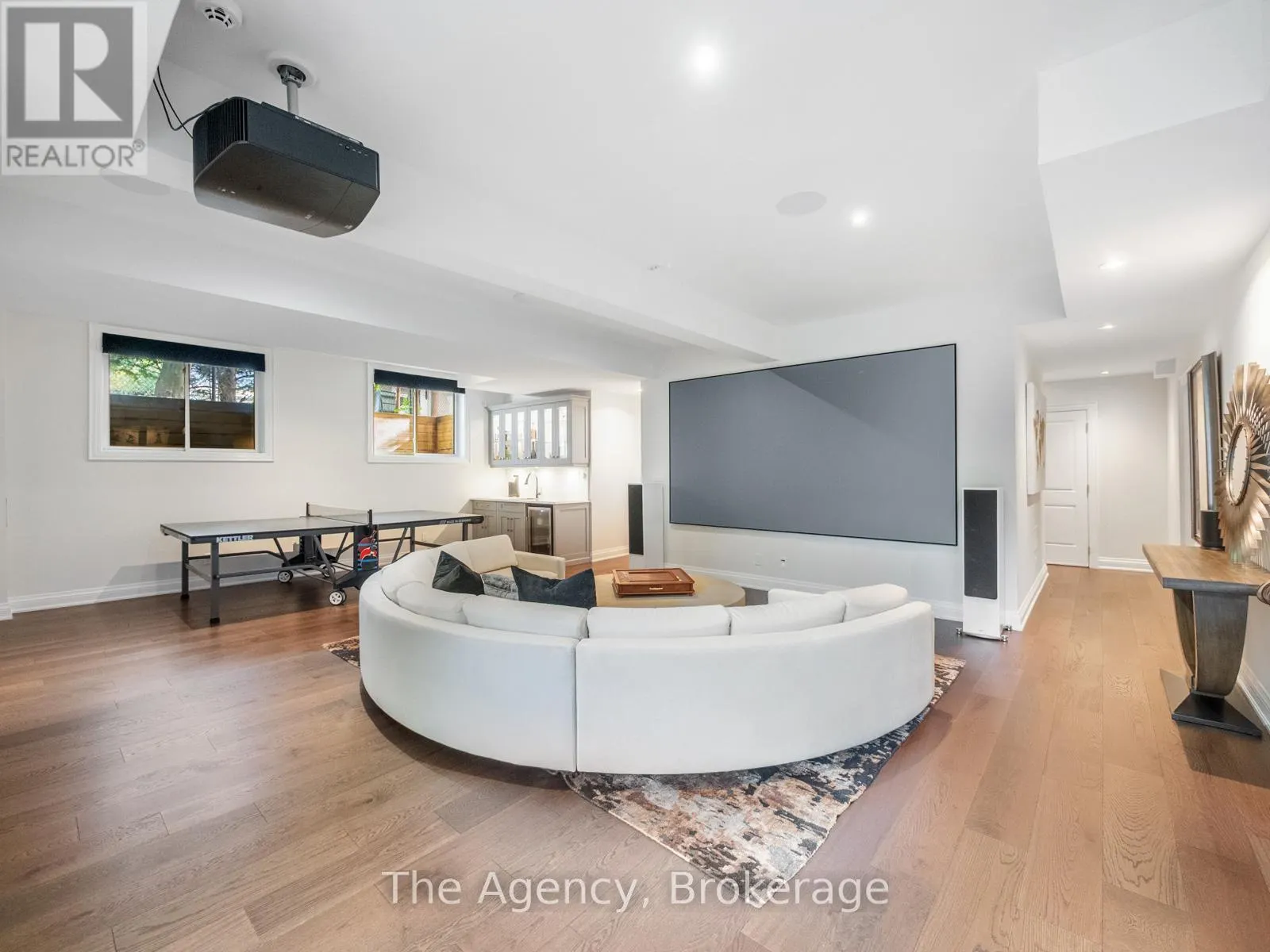 3087 LAKESHORE ROAD
