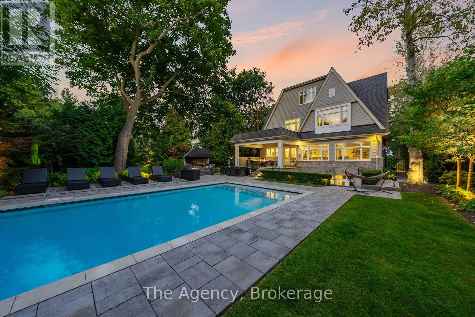 3087 LAKESHORE ROAD