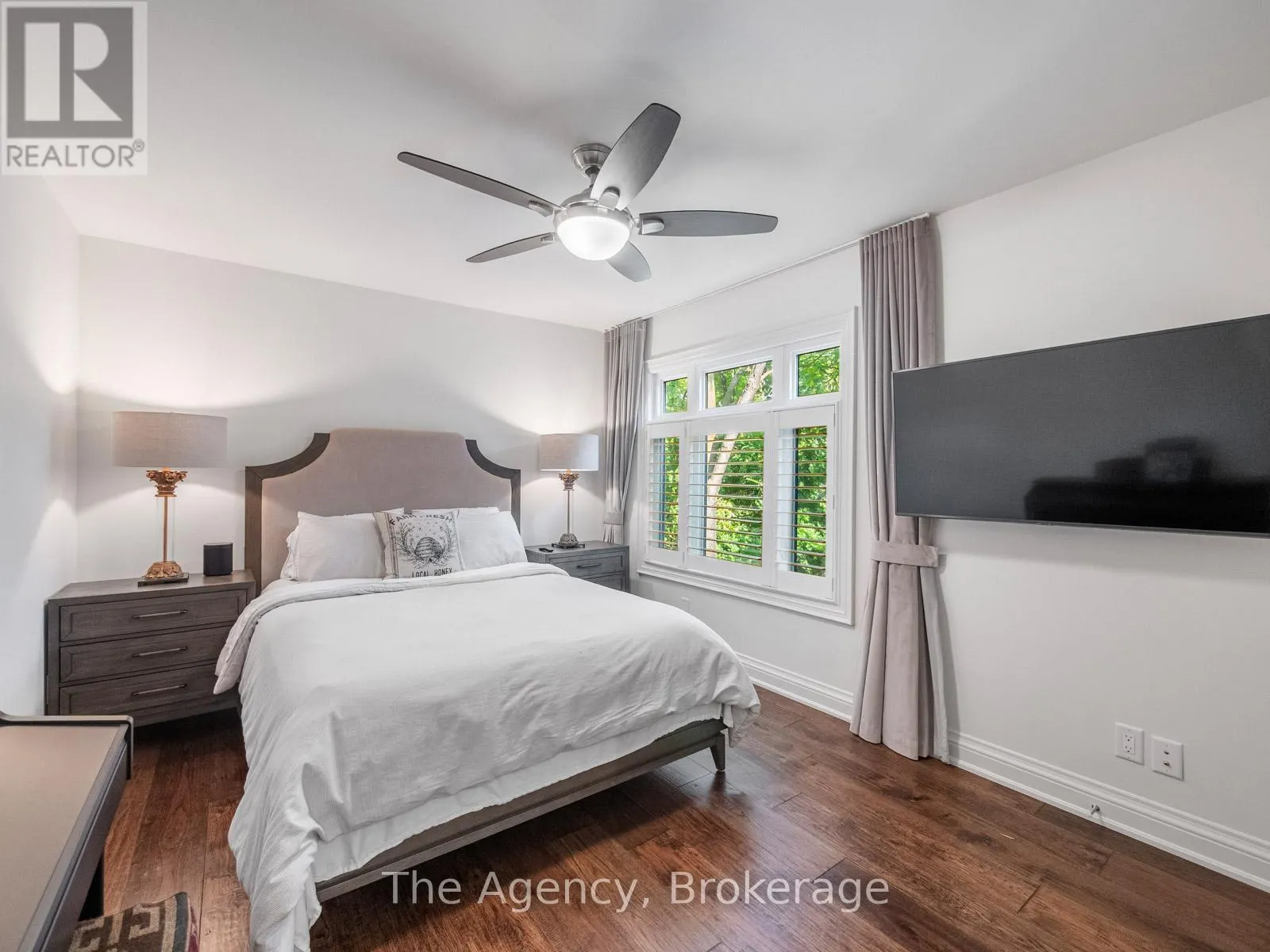 3087 LAKESHORE ROAD