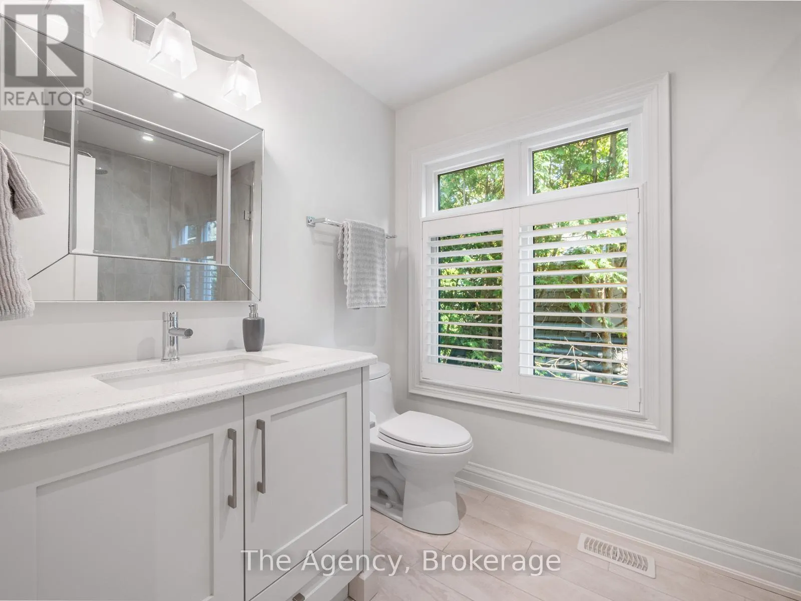 3087 LAKESHORE ROAD