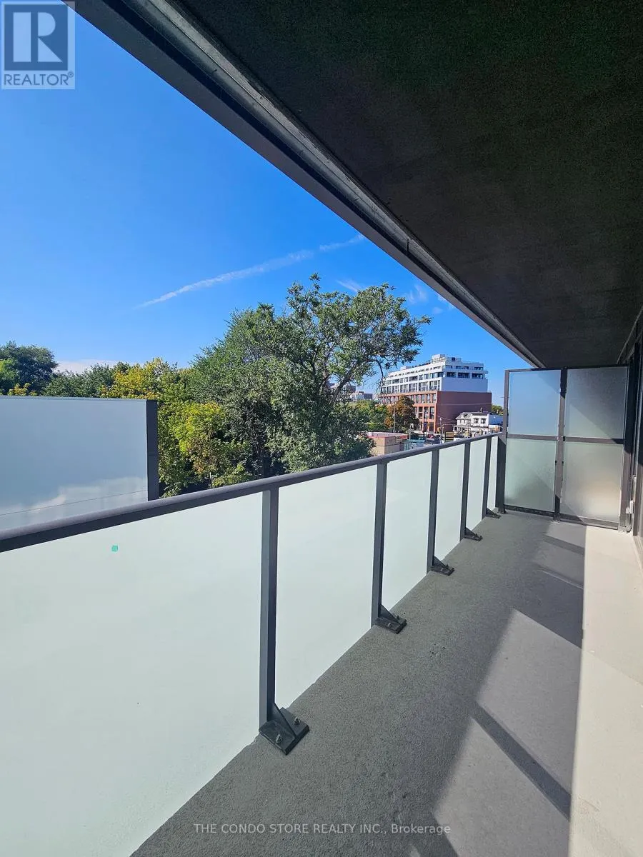 402 - 2625 DUNDAS STREET W