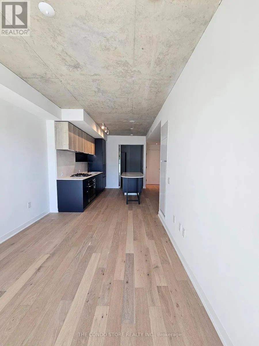 402 - 2625 DUNDAS STREET W
