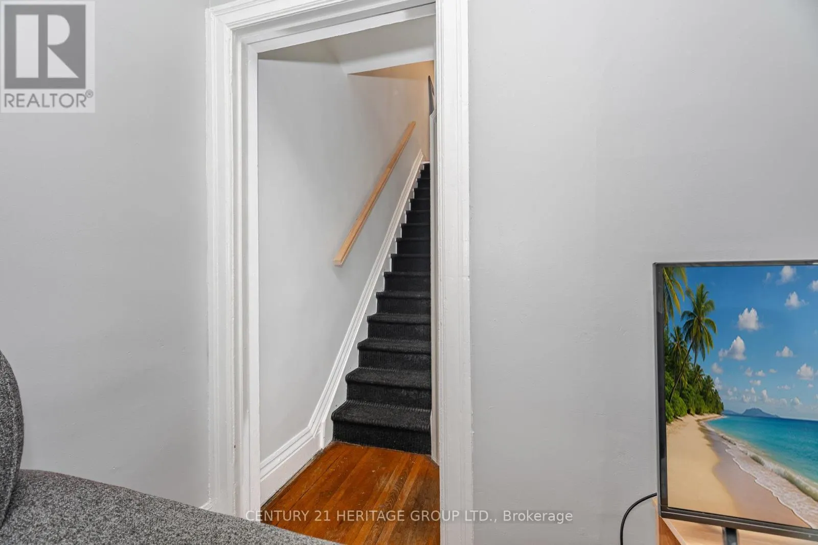 126 WATSON AVENUE