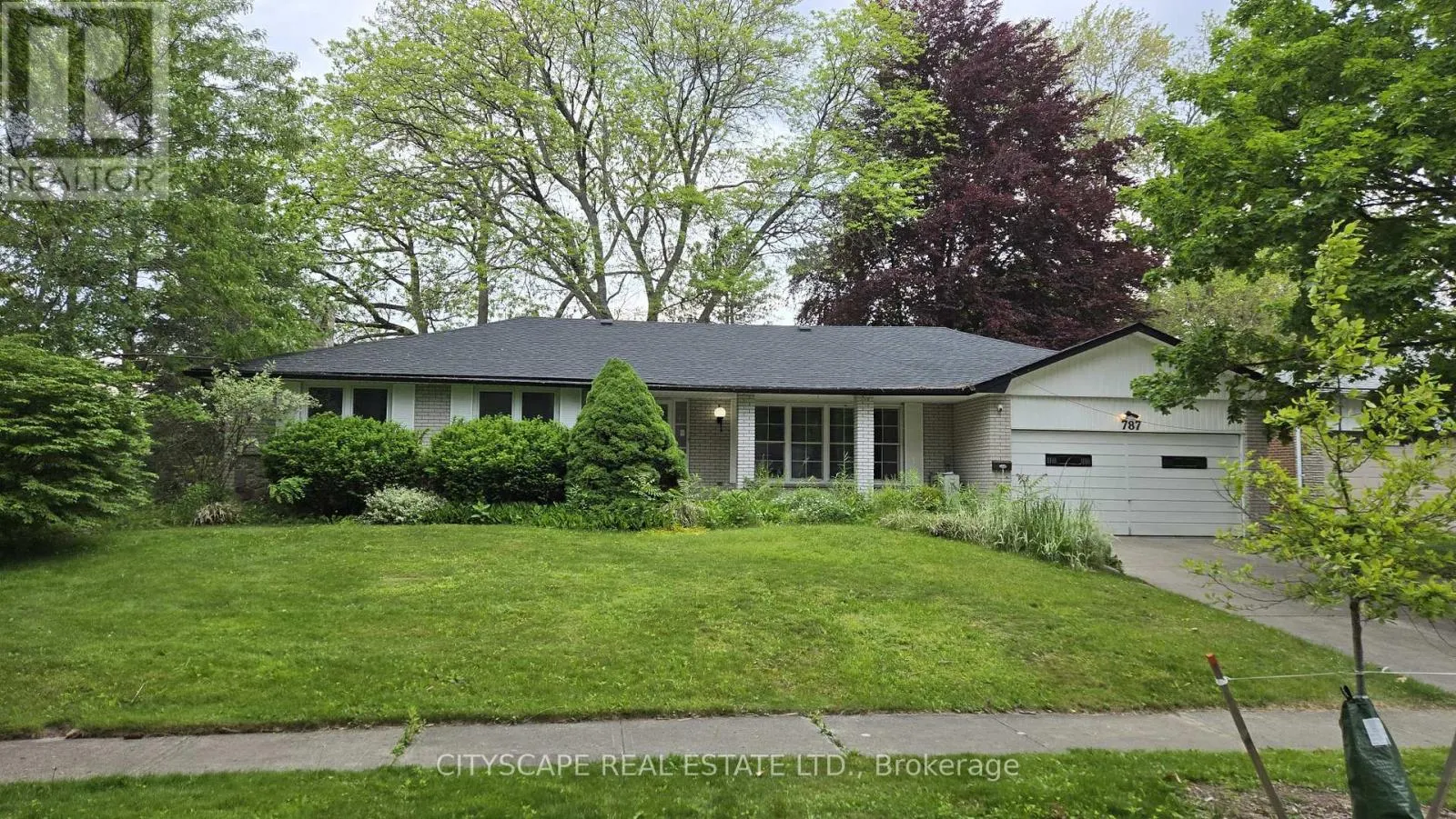 787 DACK BOULEVARD