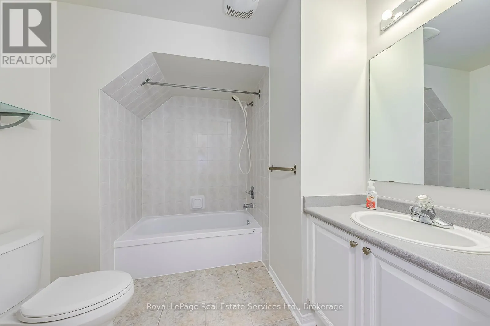 13A - 1064 QUEEN STREET W, #13A
