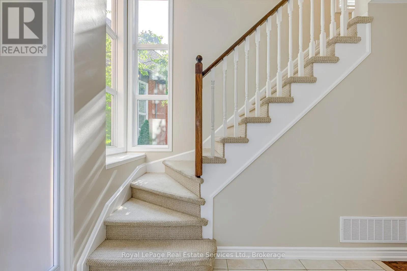 13A - 1064 QUEEN STREET W, #13A