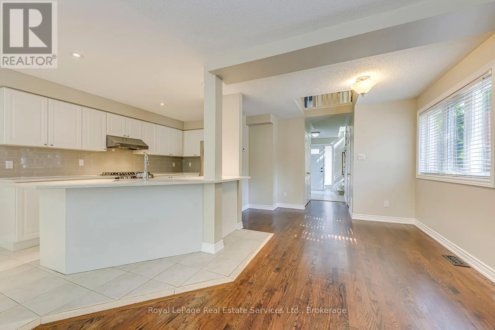 13A - 1064 QUEEN STREET W, #13A