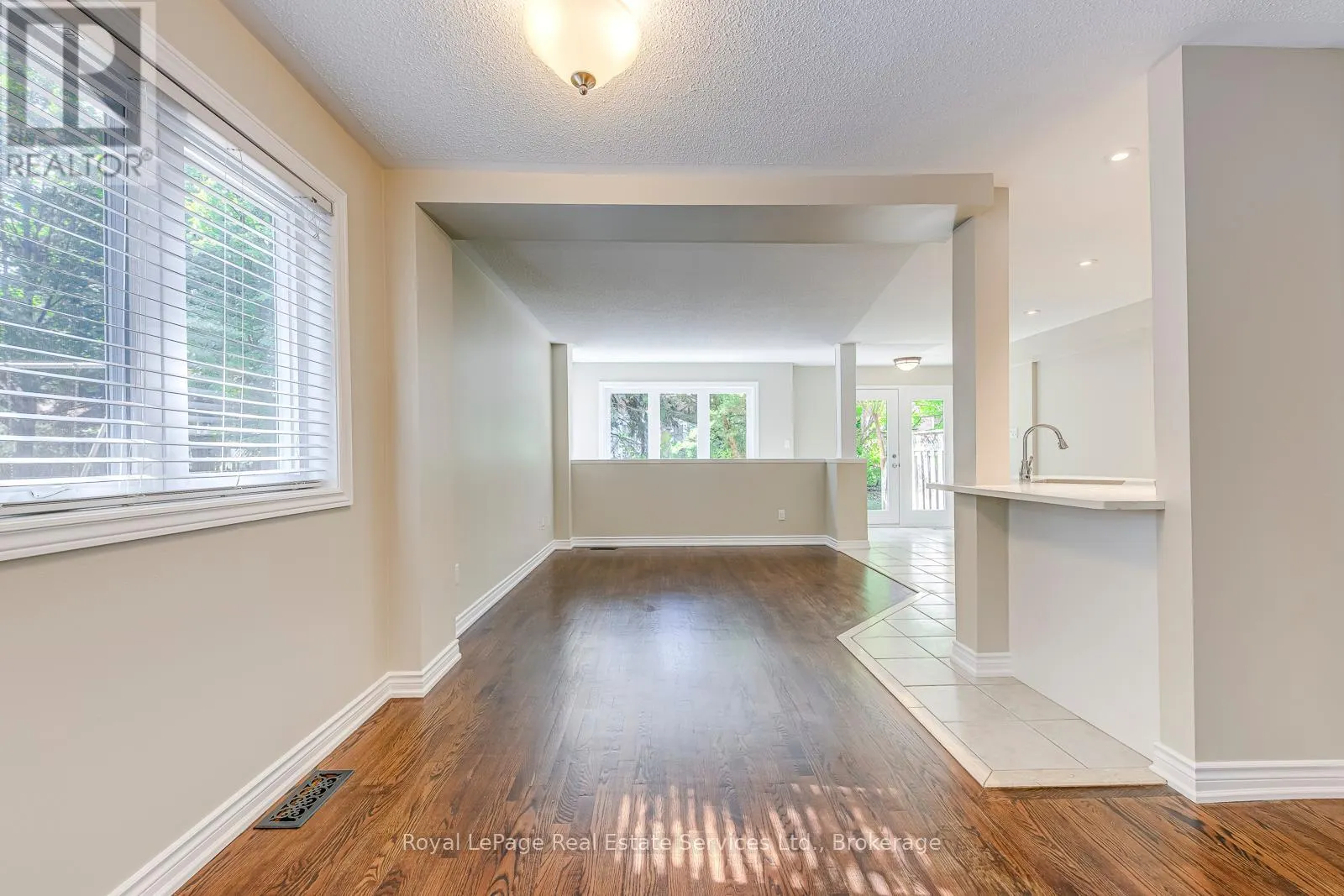 13A - 1064 QUEEN STREET W, #13A