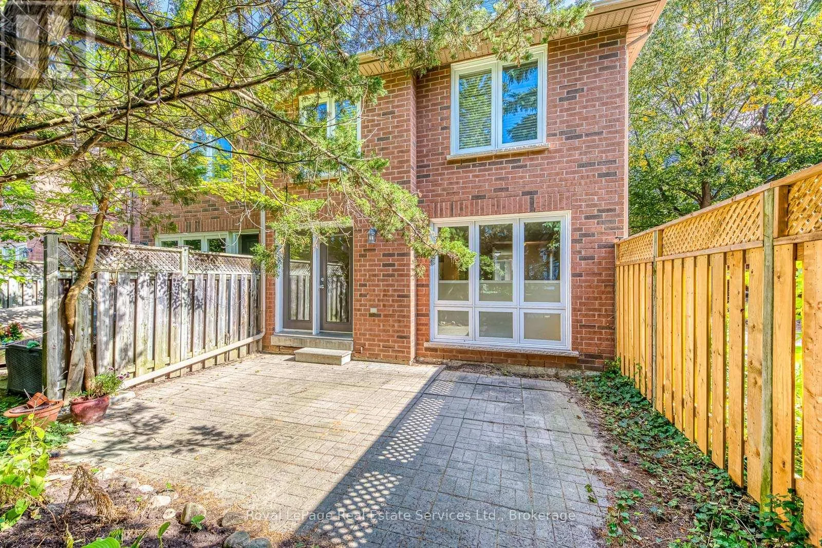 13A - 1064 QUEEN STREET W, #13A