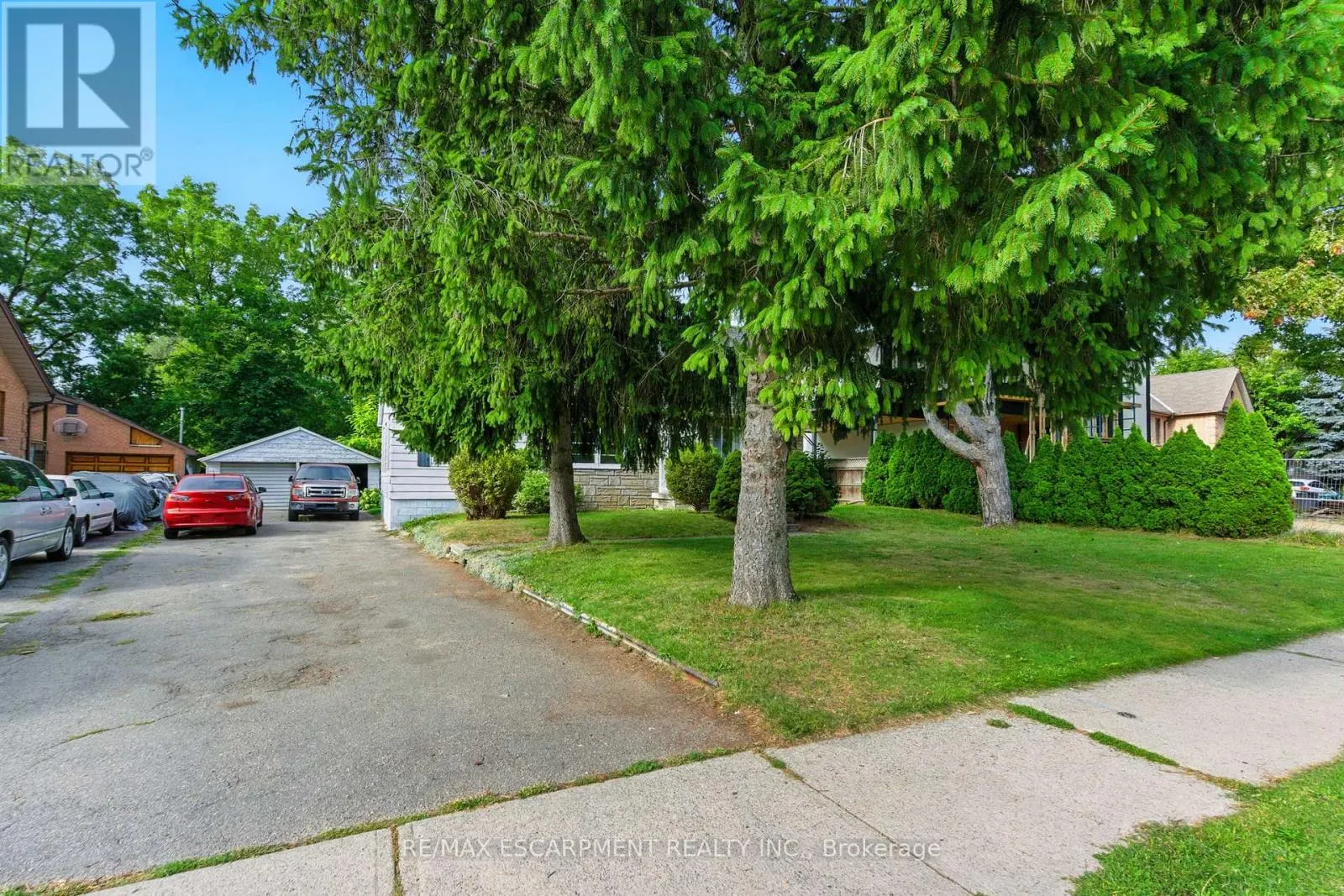 1494 HAIG BOULEVARD