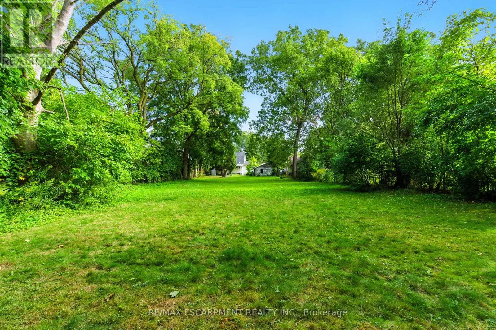 1494 HAIG BOULEVARD