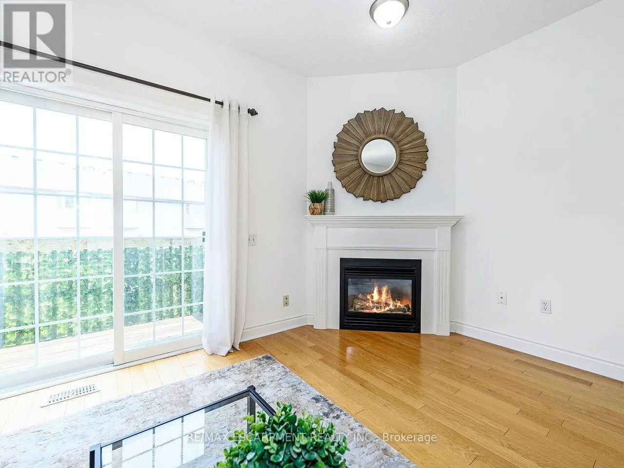 15 - 5080 FAIRVIEW STREET