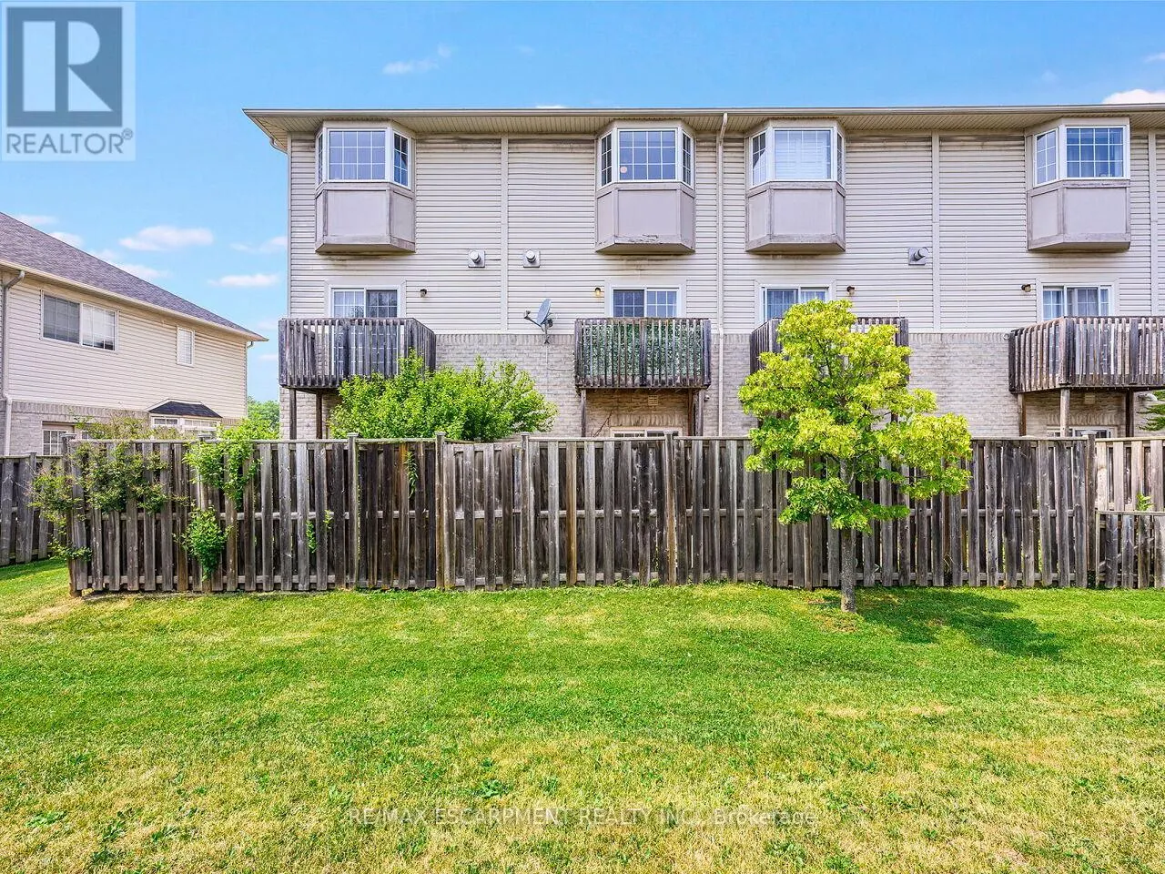 15 - 5080 FAIRVIEW STREET